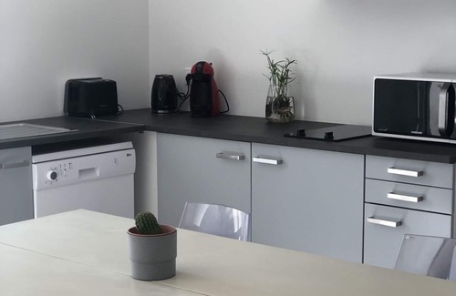 Gigean Apartment | Bright duplex with terrace