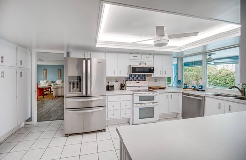 Biggar House | Bright Fort Myers Home w/Pool - 9 Mi to Beach!