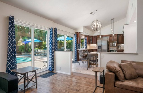 Thousand Oaks House | Bright, Fun & Peaceful House w/Heated Pool 🏖
