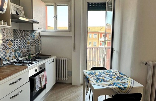 Lorenteggio Apartment | Bright Green Apartment – Segneri M4