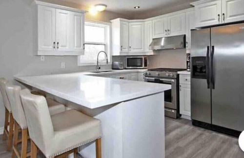 Historic Old Town House | Bright House on the Park in Old Town - Minutes to Town