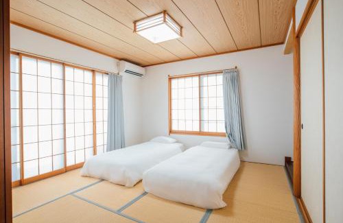 Yawatano House | Bright house