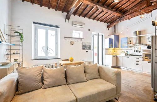 Santa Croce Apartment | Bright House with terrace in Santa Croce