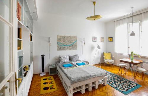 Orszagut Apartment | Bright Lights, Big City Studio