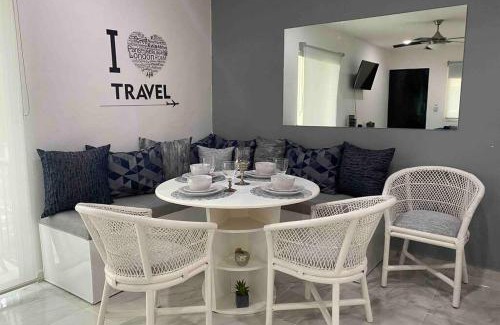 Playacar Fase II Apartment | Bright Luxury Apartment with swimming pool
