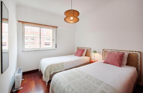 Carvoeira Apartment | Bright & Modern Near Lisbon & Sintra by Timecooler