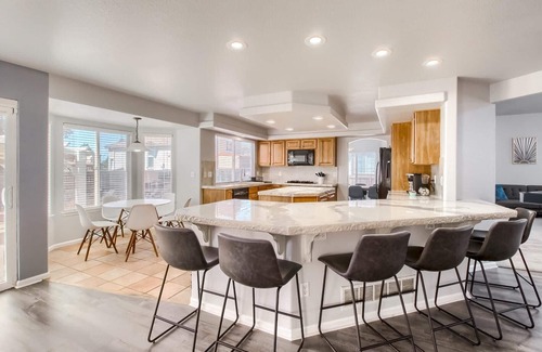 Green Valley Ranch House | Bright&Open, Lrg home @DIA w/Pool Table & Firepit