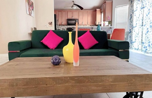 Las Vegas House | Bright, pet-friendly home near Summerlin and The Lakes