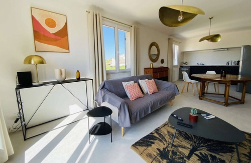 Beaucaire Apartment | Bright Space with Balcony, 3 Bedrooms, and Parking: Perfect Holidays!