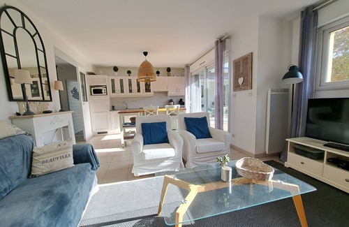 Agon-Coutainville House | BRIGHT & SPACIOUS 4* HOUSE WITH ENCLOSED GARDEN 300 M FROM THE SEA ON FOOT