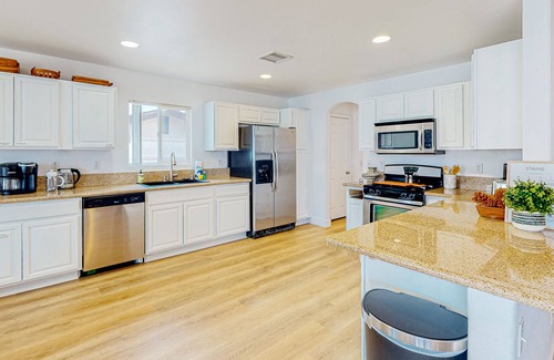 Indian Cove House | Bright & spacious home with firepit, enclosed backyard - dog-friendly