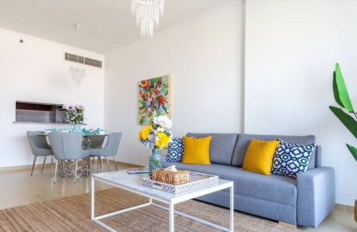 Jumeirah Lake Towers Apartment | Bright & Spacious 1BR in JLT - Near the Metro!