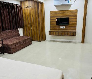 Ujjain Apartment | Bright Stay , Welcome Home, Away From Home