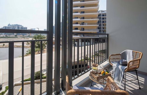Al Barsha Apartment | Bright Studio with Community Views in Barsha South