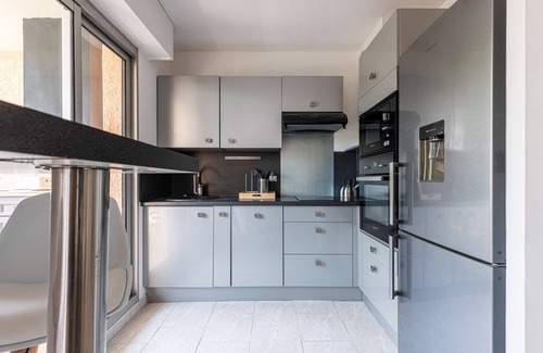 Caucade Apartment | Bright studio with terrace - Swimming pool - Parking