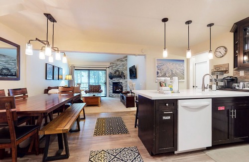 Mammoth Lakes Condo | Bright Unit, Quiet Location, Near Mountain Bike Trails, Balcony. On-site Pool