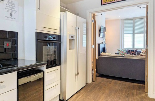 Brighton City Centre House | Brighton Haven-Sea View - by Brighton Holiday Lets