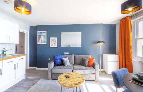 Kemptown Apartment | Brighton Heights With Sea Views