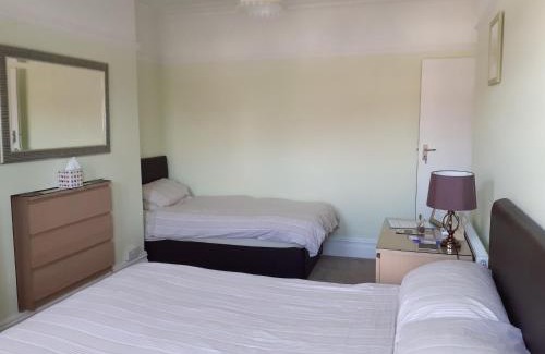 Scarborough House | Brightwater family room for up to 3 people with shared facilities