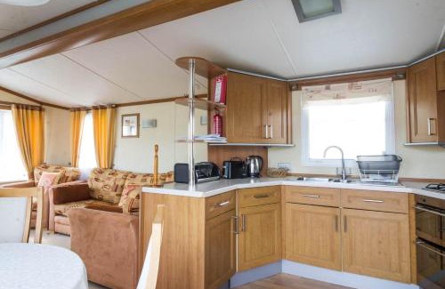 Hopton on Sea Other | Brilliant 6 Berth Caravan For Hire At Haven Hopton In Norfolk Ref 80039G