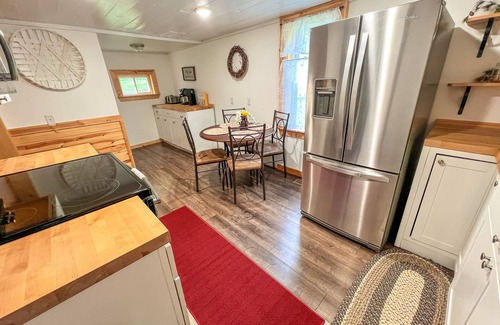 Jefferson Cottage | Bring the Pup to Mountain Jewel! Pet-Friendly, Perfect for Sept Adventures