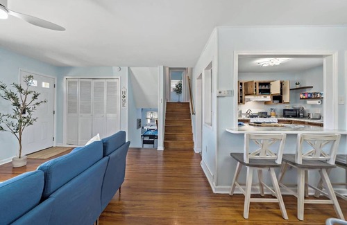 Merion Park House | Bring the whole family to this great place with lots of room for fun