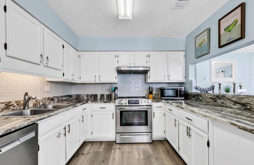 Destin Condo | Bring Your Boat To Destin Sands 402 Close To The Beach