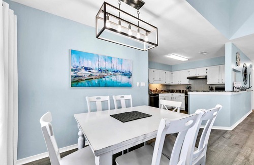 Destin Condo | Bring Your Boat To Destin Sands 402 Close To The Beach