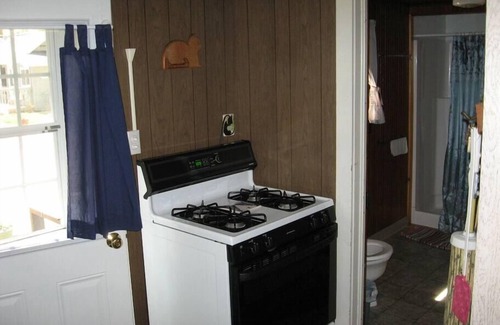 Minocqua Cabin | Bristol Cottage- Coachlite Resort in Minocqua