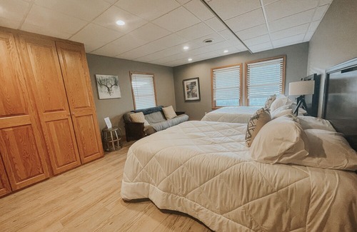 Naples Cabin | Bristol View Lodge Mountainside