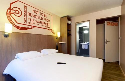 Cholet Hotel | Brit Hotel Essentiel Cholet