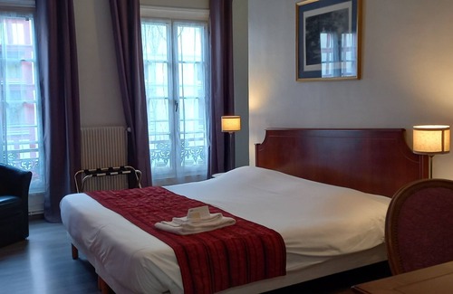 Old Town Hotel | Brit Hotel Les Comtes de Champagne Centre Historique