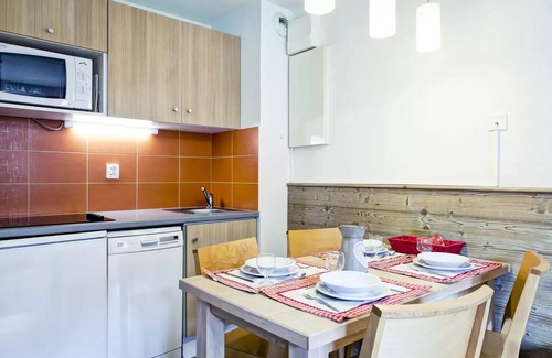 La Perriere Apartment | Britania Residence - FULL APARTMENT SKIS CENTRE FOR PIEDS