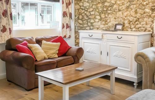 Axminster House | Britannia - Uk50124