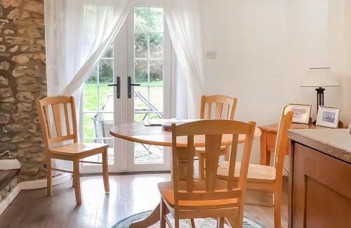 Axminster House | Britannia - Uk50124