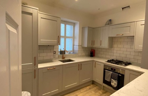 Broadstairs Apartment | Broadstairs Apartment With Sea Views