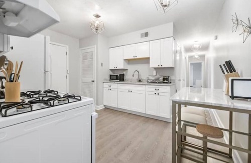 East Memphis House | Broadview | Modern Comfort for Work & Play