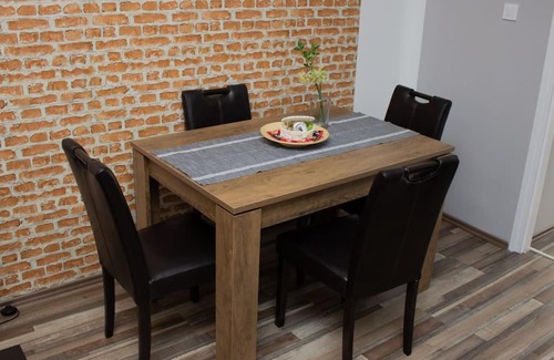 Debrecen Apartment | Broadway Apartments B2