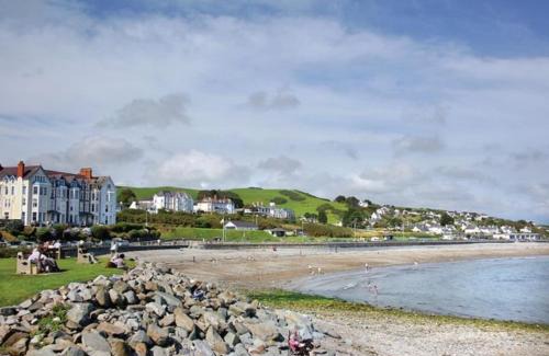 Criccieth Resort | Bron Eifion Lodges