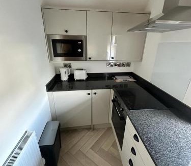 Hornsea Apartment | Bronte Cottage - Quirky, central, 2bed, seaside