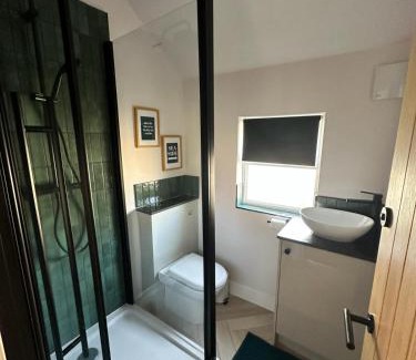 Hornsea Apartment | Bronte Cottage - Quirky, central, 2bed, seaside