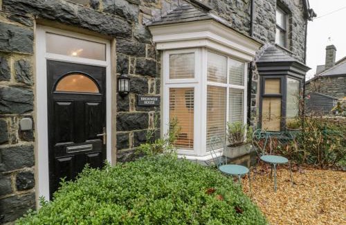 Llanbedr House | Bronwen House