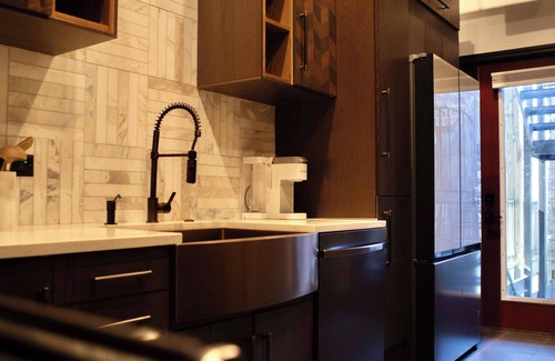 Bronzeville Condo | Bronzeville Bohemian Loft