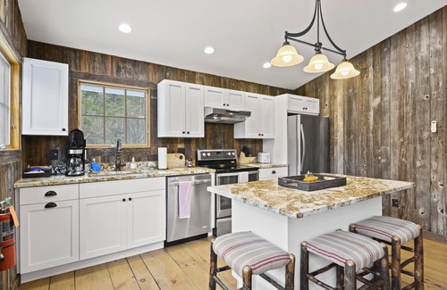 West Dover Cabin | Brook Bound Inn Carriage Housen