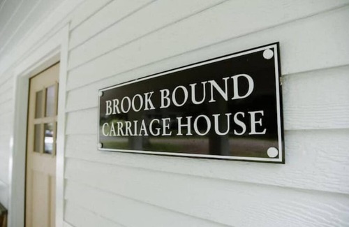West Dover Cabin | Brook Bound Inn Carriage Housen