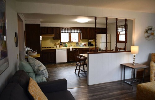 Goshen House | Brook Road Condo