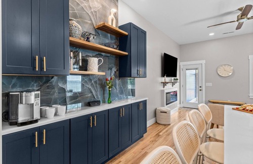 Wilmington House | Brooklyn 415 - Modern - Centrally Located