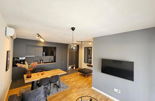 City Center Apartment | Brooklyn 88 Apartment