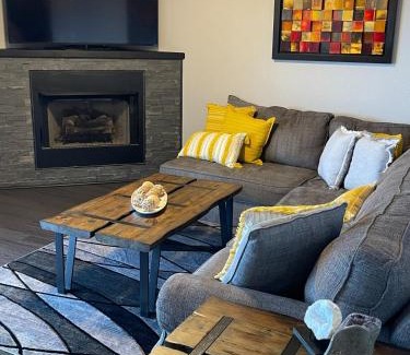 Mid America Apartment | Brooklynn's Bay, Elegant Lakefront Condo Retreat