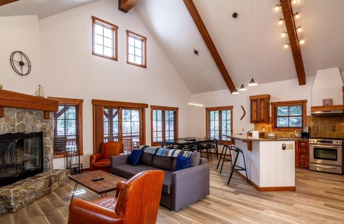 Tamarack Ski Chalet | Brookside Chalet - Tranquil Chalet |Wrap-Around Deck |Pet Friendly